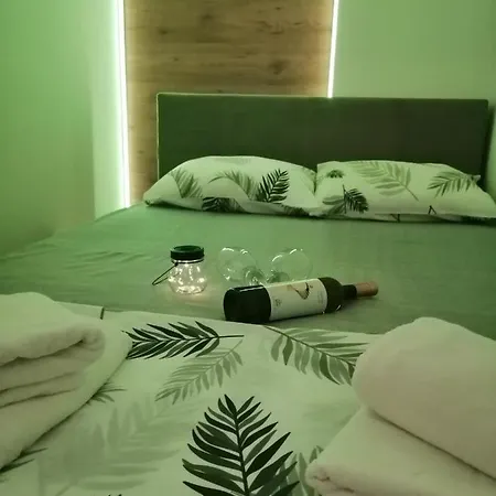 Elena Apartman