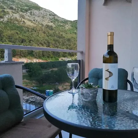 Elena * Trebinje